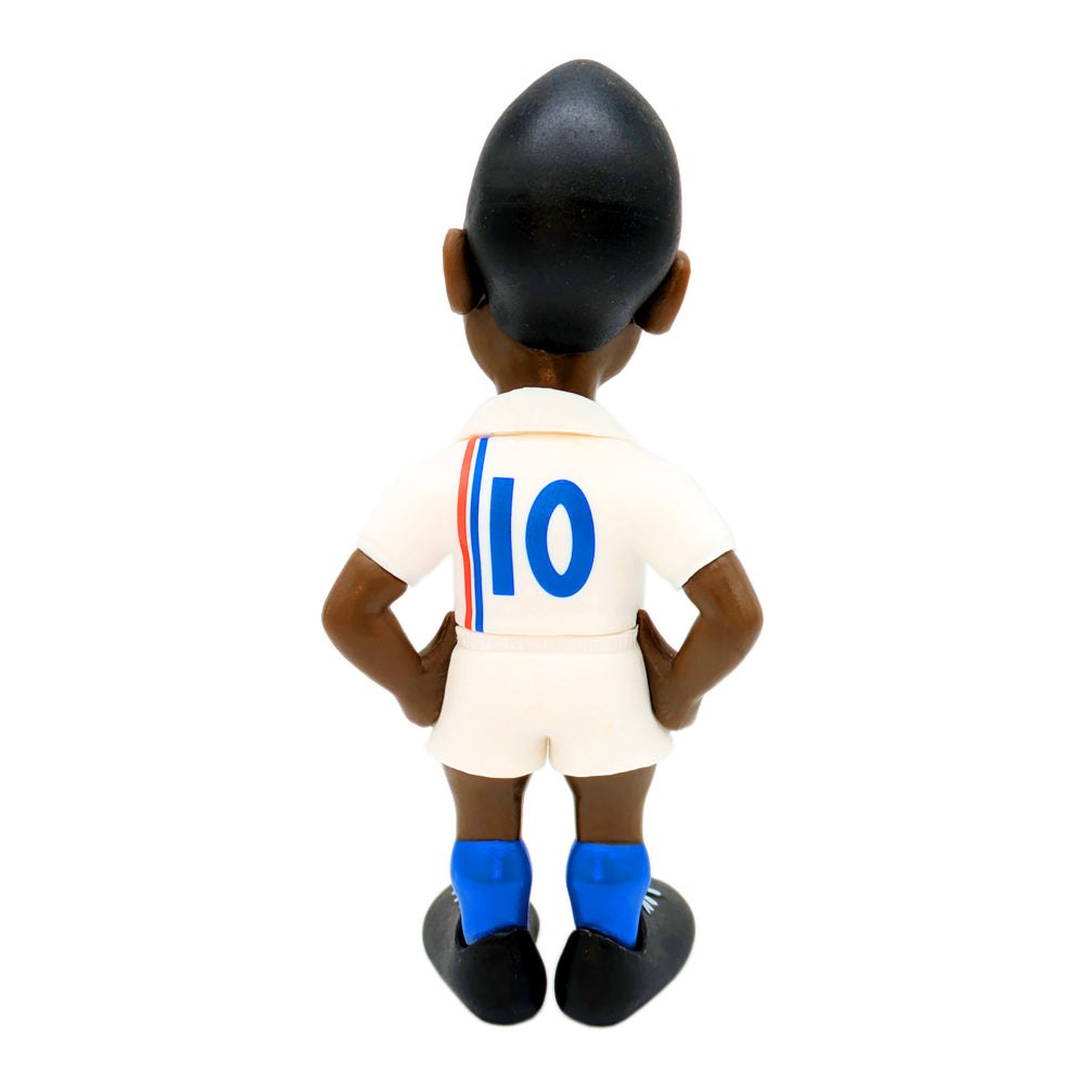 Minix Pele collectible figurines showcasing five iconic football looks, including Brazil kits and limited O-Rei edition